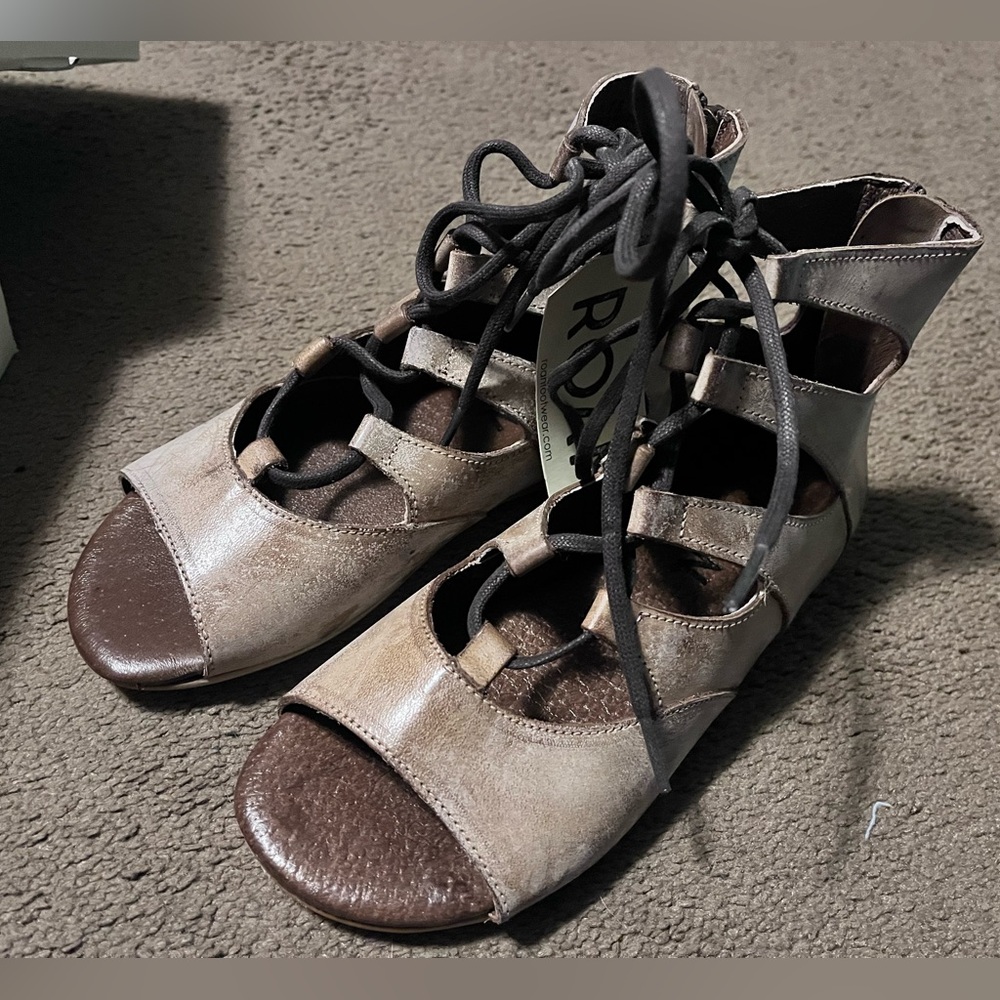 Gladiator Sandals 💜